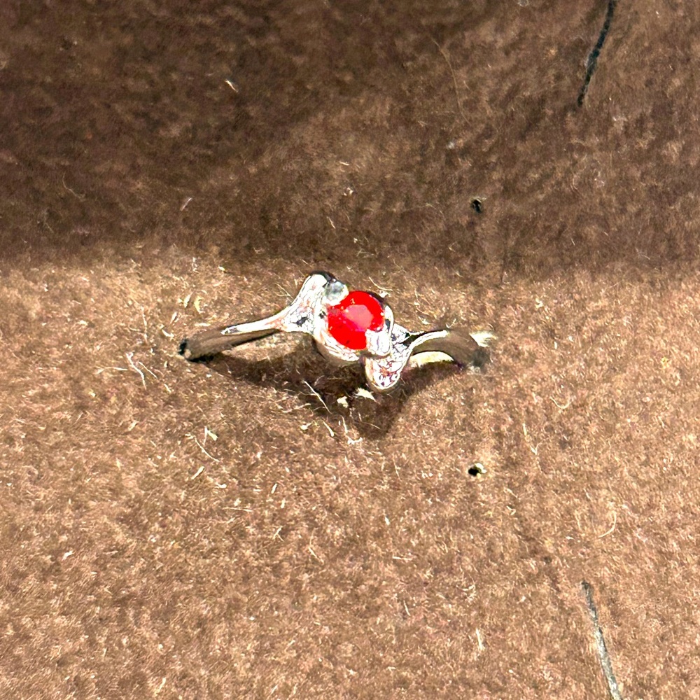 Ruby Red Gem Ring - Picture 2 of 2